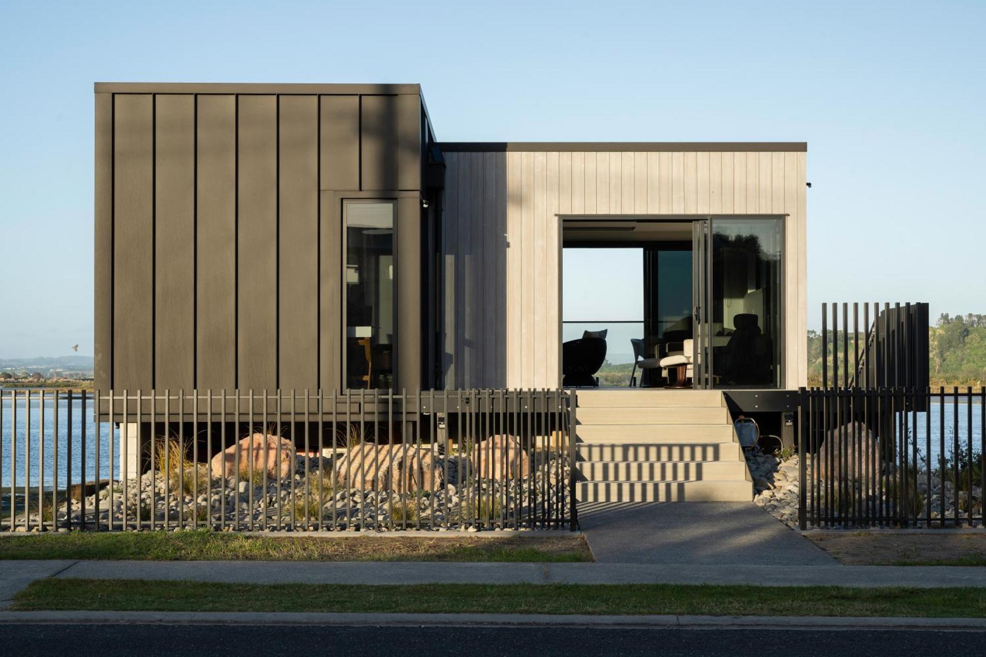 Pukehina Estuary Sunset Views Townhouse & Studio Экстерьер фото