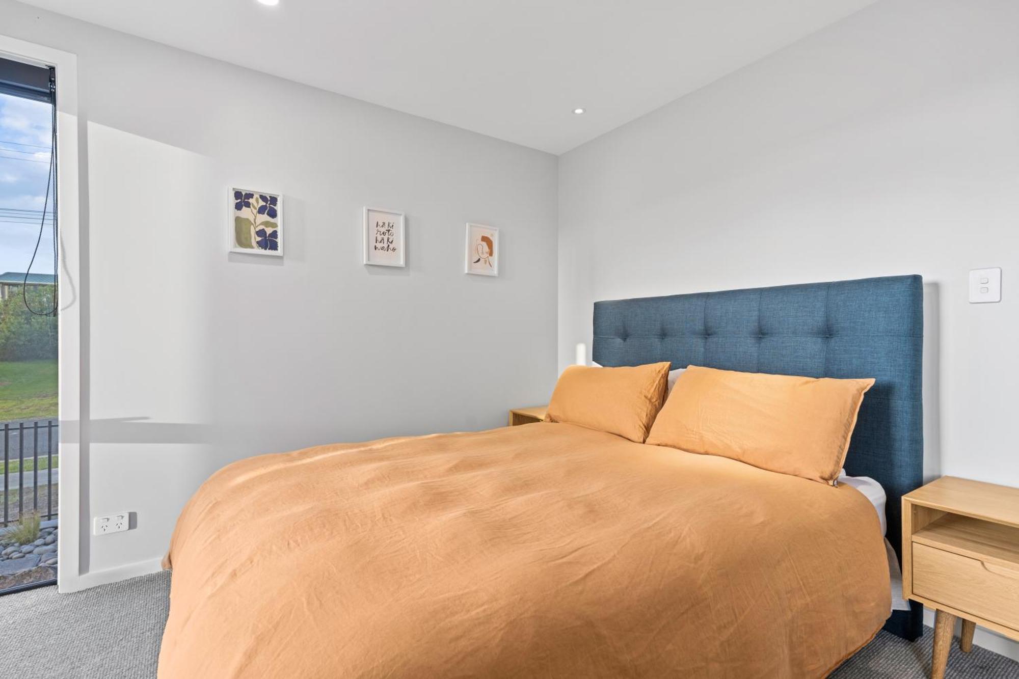 Pukehina Estuary Sunset Views Townhouse & Studio Экстерьер фото